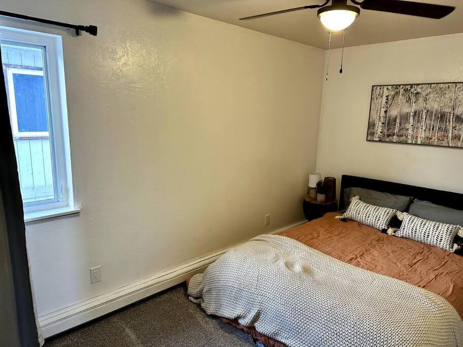 Comfortable 2Br Apt Central Fairbanks Bagian luar foto